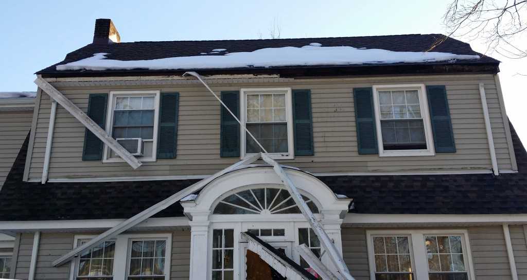 A New Jersey home that had its gutters destroyed by snow