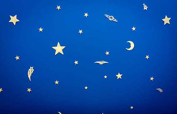 Having a little patch of the starry night on the ceiling is a good way to keep your kids thinking big.
