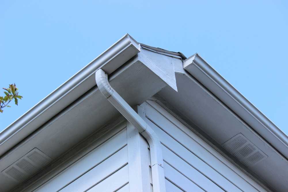 What Is the Standard Gutter Size for Homes?