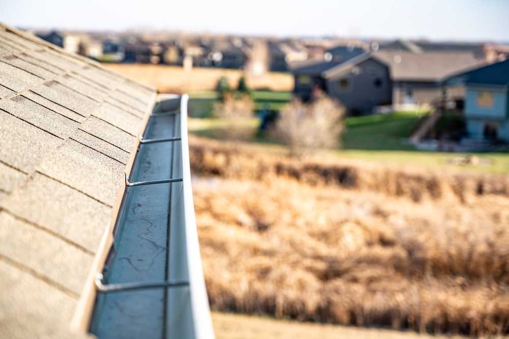 Top 5 Signs of Loose Gutters and Ways to Respond