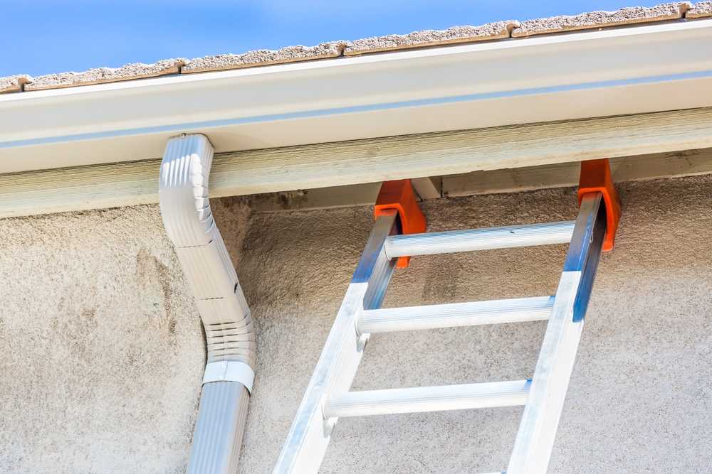 Top 5 Signs of Loose Gutters and Ways to Respond