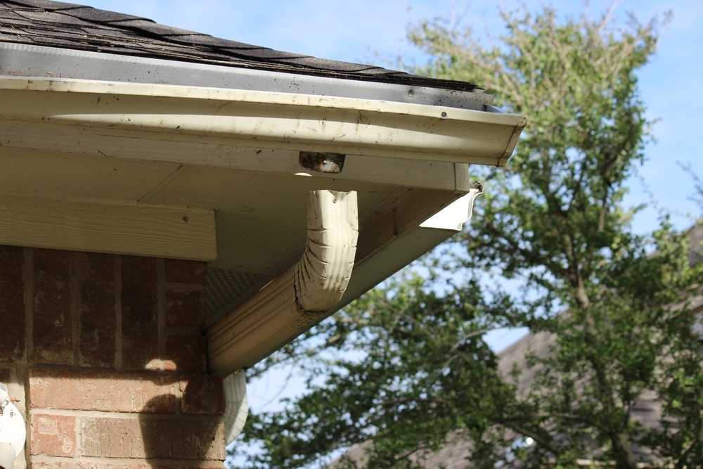 Gutter End Caps: Benefits, Drawbacks, and Applications