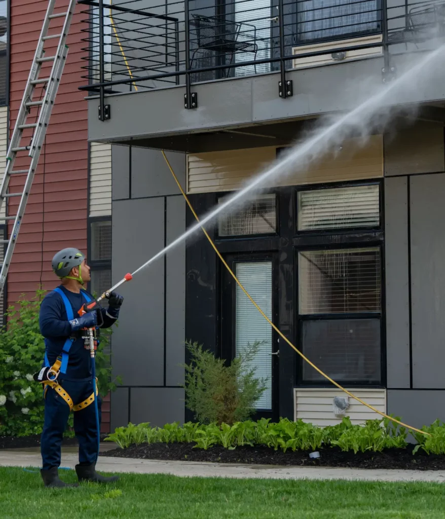 Commercial power washing